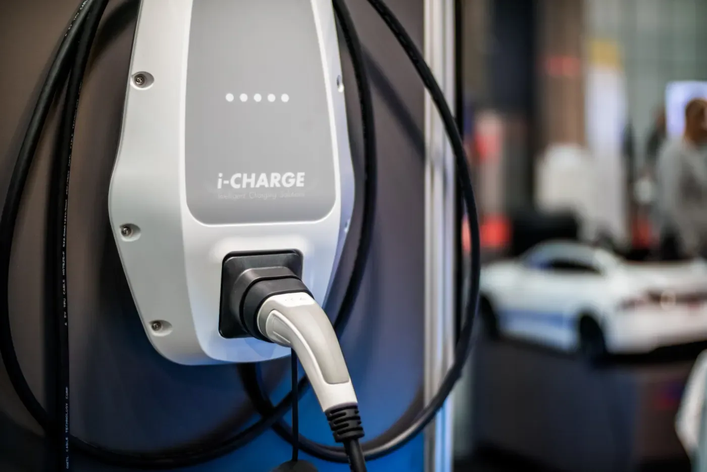 Borne de recharge IRVE à Colombes
