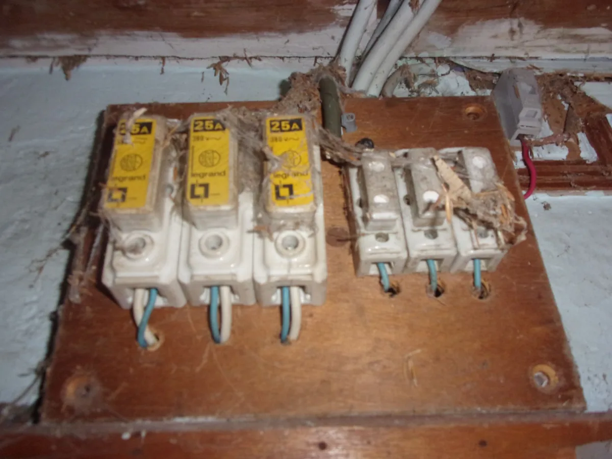 Diagnostic électrique obligatoire à Colombes