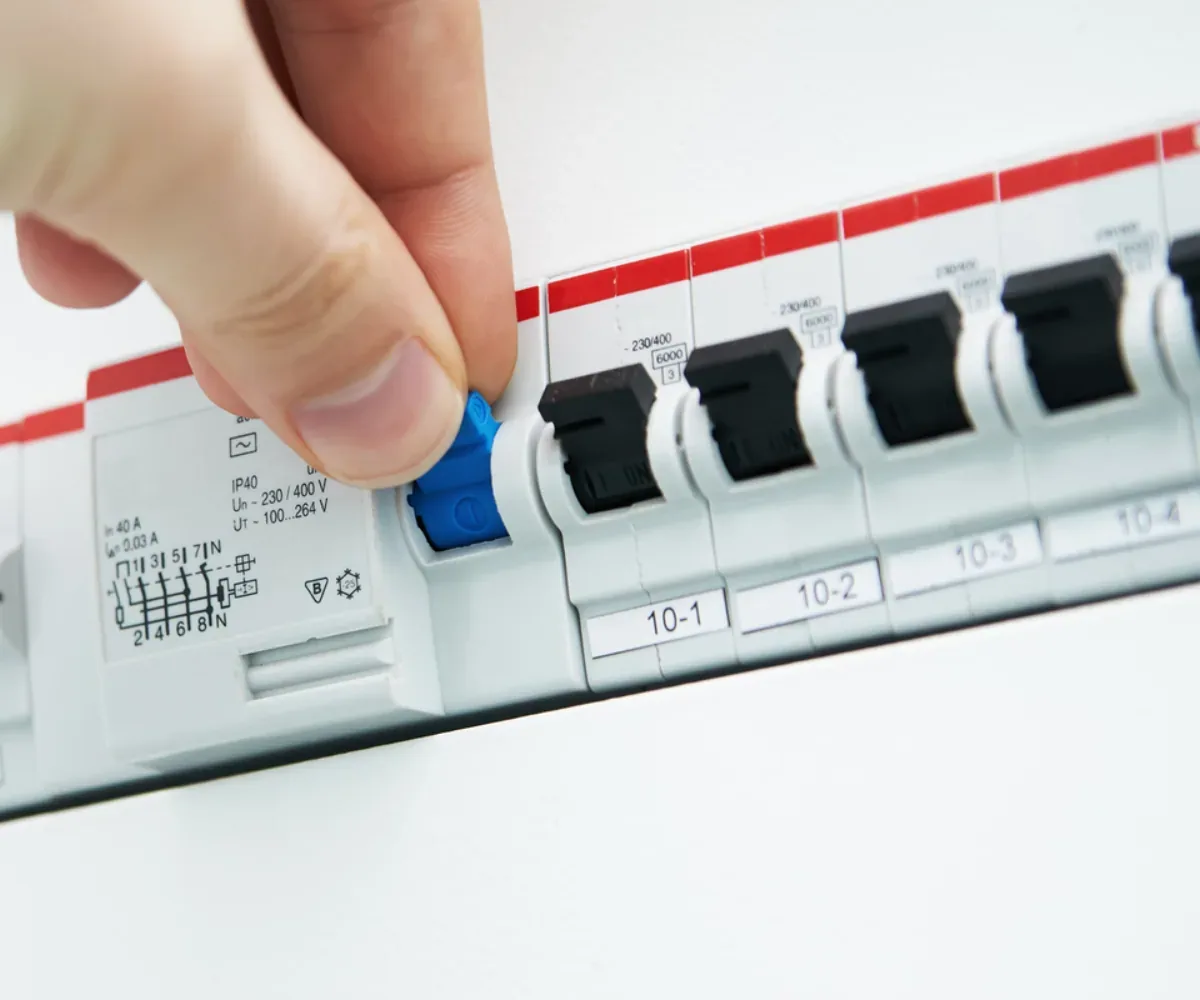 Diagnostic électrique obligatoire à Colombes